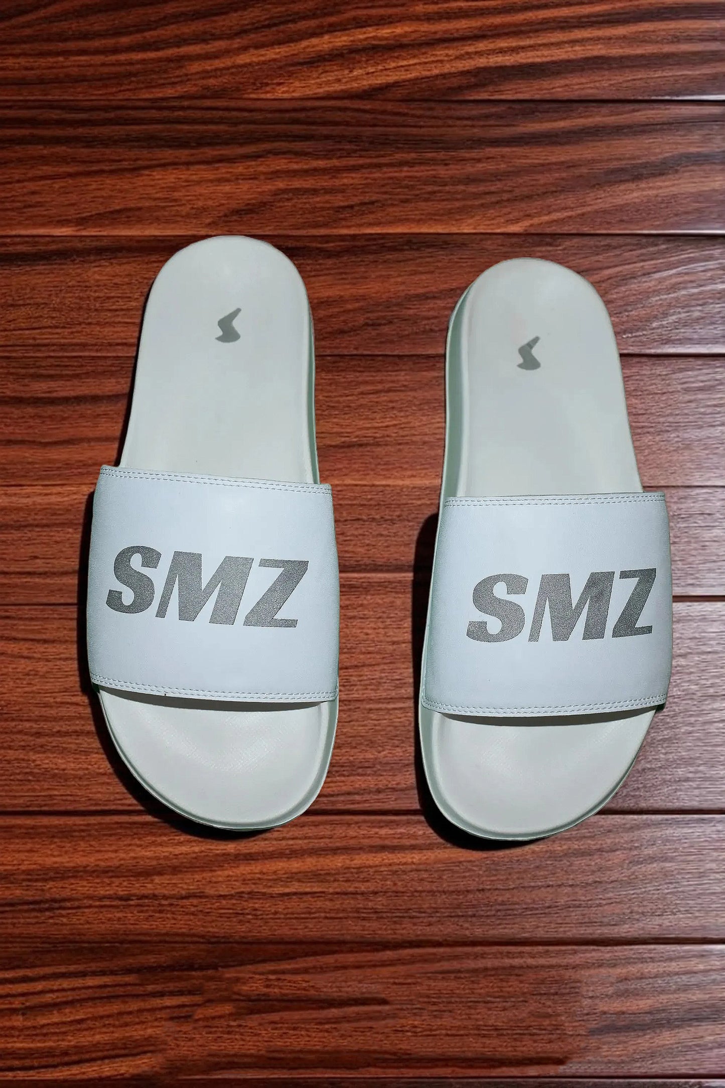 StepMarkz Glacier white Flip Flops